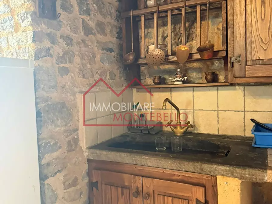 Immagine 20 di Rustico / casale in vendita  a Camaiore