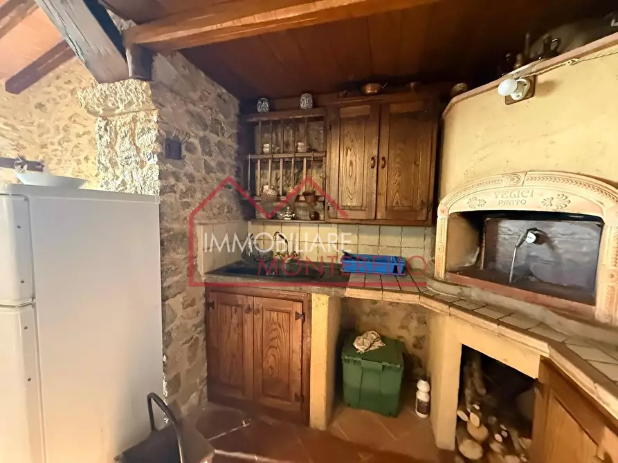 Immagine 16 di Rustico / casale in vendita  a Camaiore