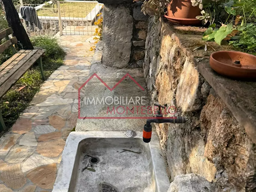 Immagine 13 di Rustico / casale in vendita  a Camaiore