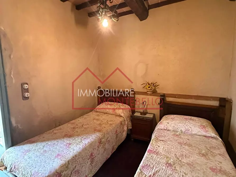 Immagine 25 di Rustico / casale in vendita  a Camaiore