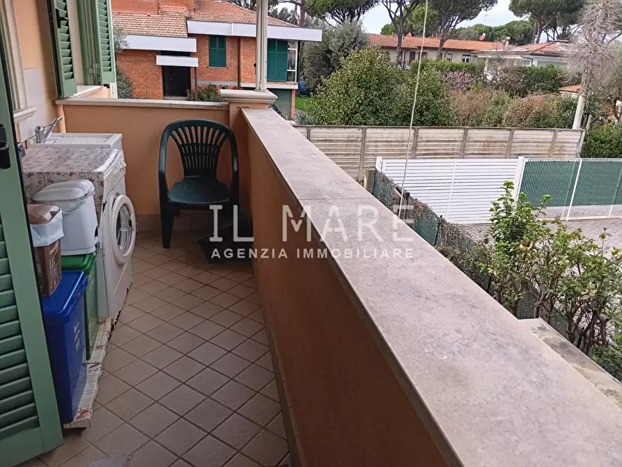 Immagine 12 di Appartamento in vendita  a Massa