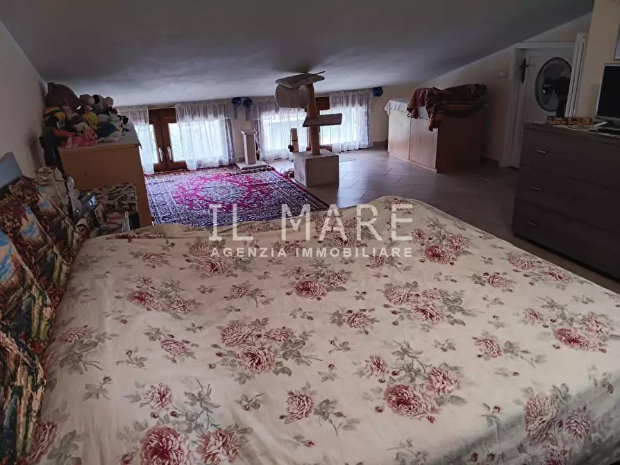 Immagine 11 di Appartamento in vendita  a Massa