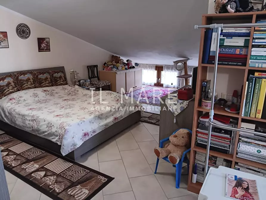 Immagine 10 di Appartamento in vendita  a Massa