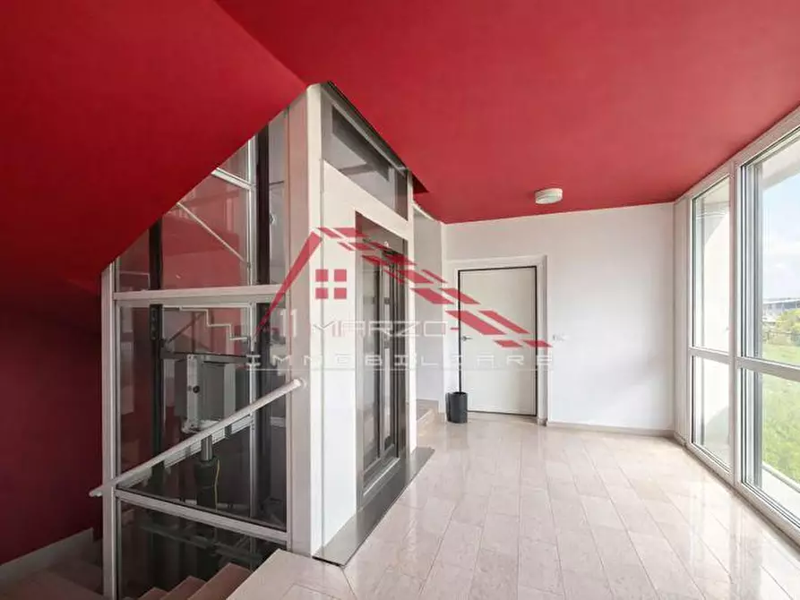 Immagine 12 di Appartamento in vendita  a Pisa