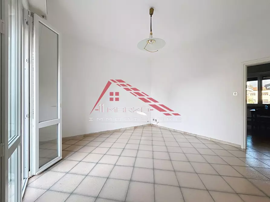 Immagine 9 di Appartamento in vendita  a Pisa