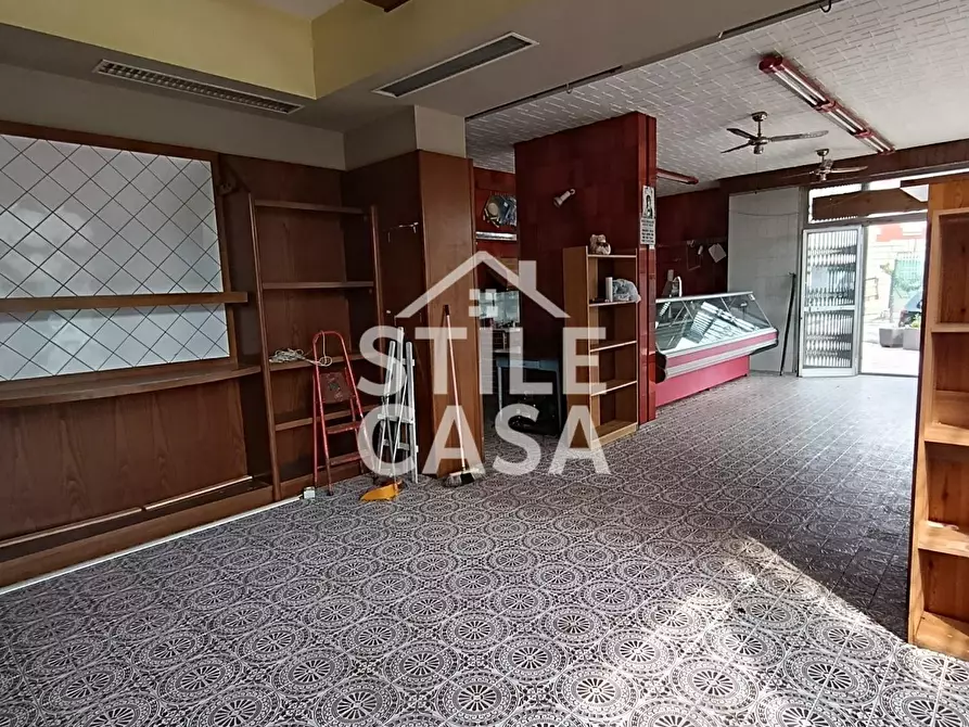 Immagine 6 di Locale commerciale in vendita  a Fucecchio