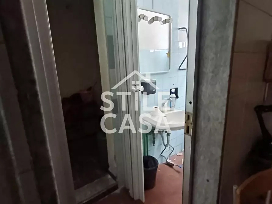 Immagine 8 di Locale commerciale in vendita  a Fucecchio