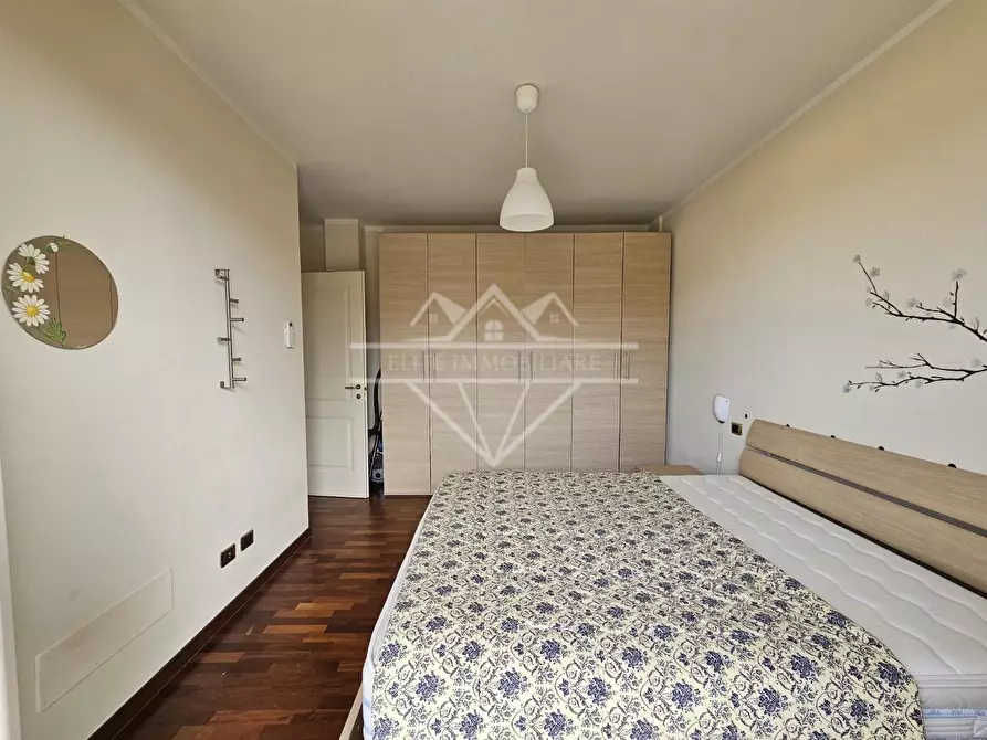 Immagine 9 di Appartamento in vendita  a Massa