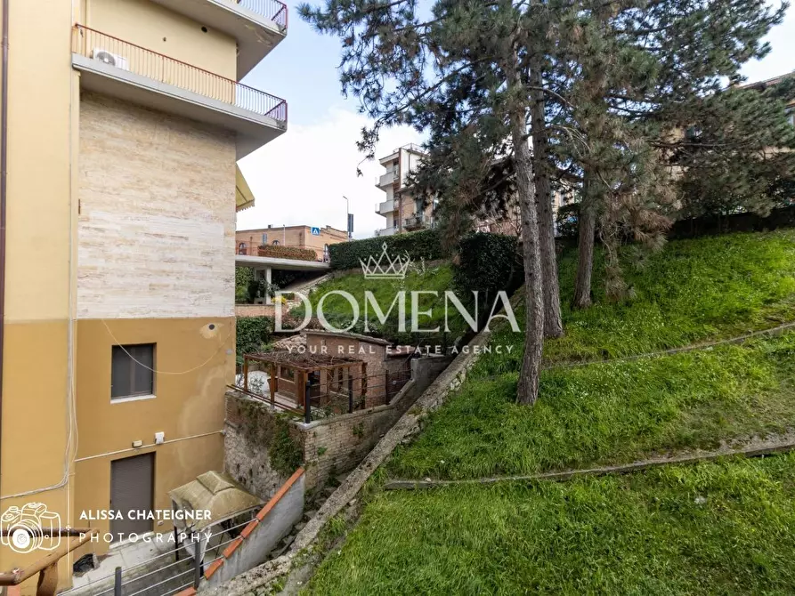 Immagine 36 di Appartamento in vendita  a Siena