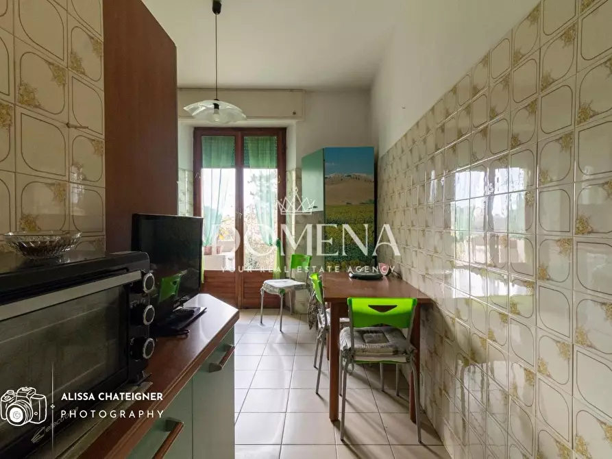 Immagine 4 di Appartamento in vendita  a Siena