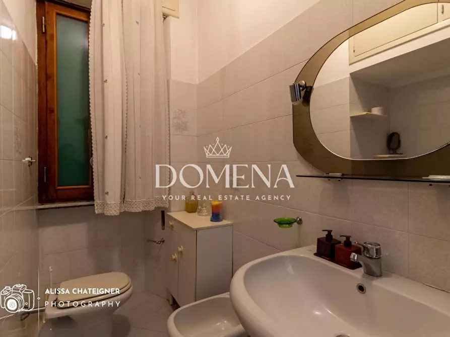 Immagine 38 di Appartamento in vendita  a Siena