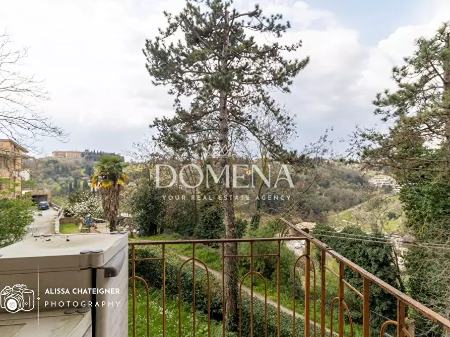 Immagine 9 di Appartamento in vendita  a Siena