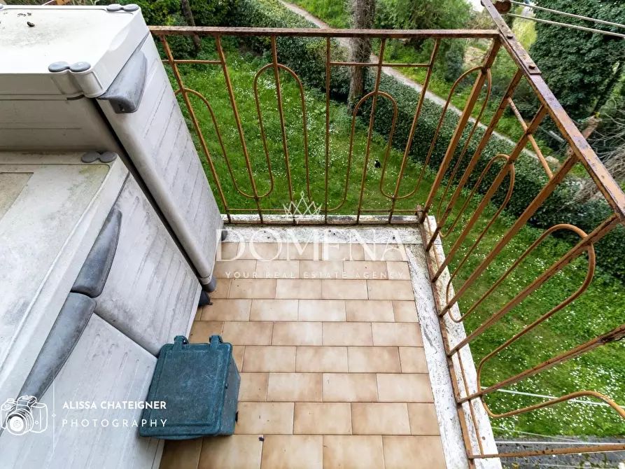 Immagine 8 di Appartamento in vendita  a Siena