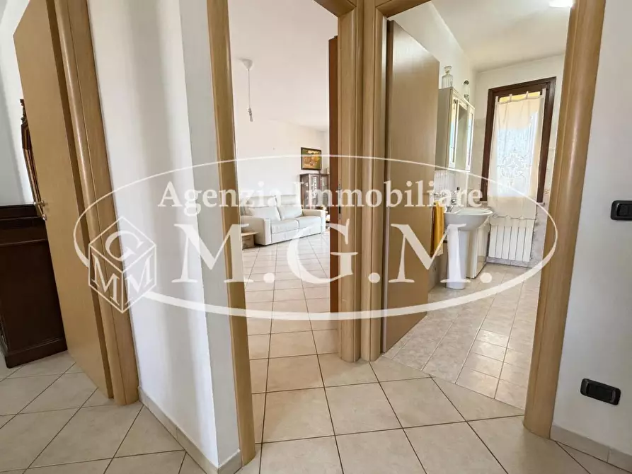 Immagine 27 di Appartamento in vendita  a Cascina