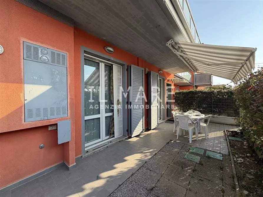 Immagine 3 di Appartamento in vendita  a Massa