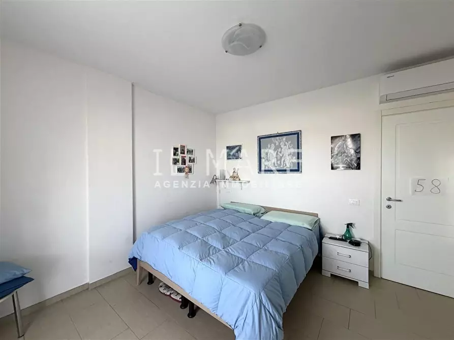 Immagine 18 di Appartamento in vendita  a Massa