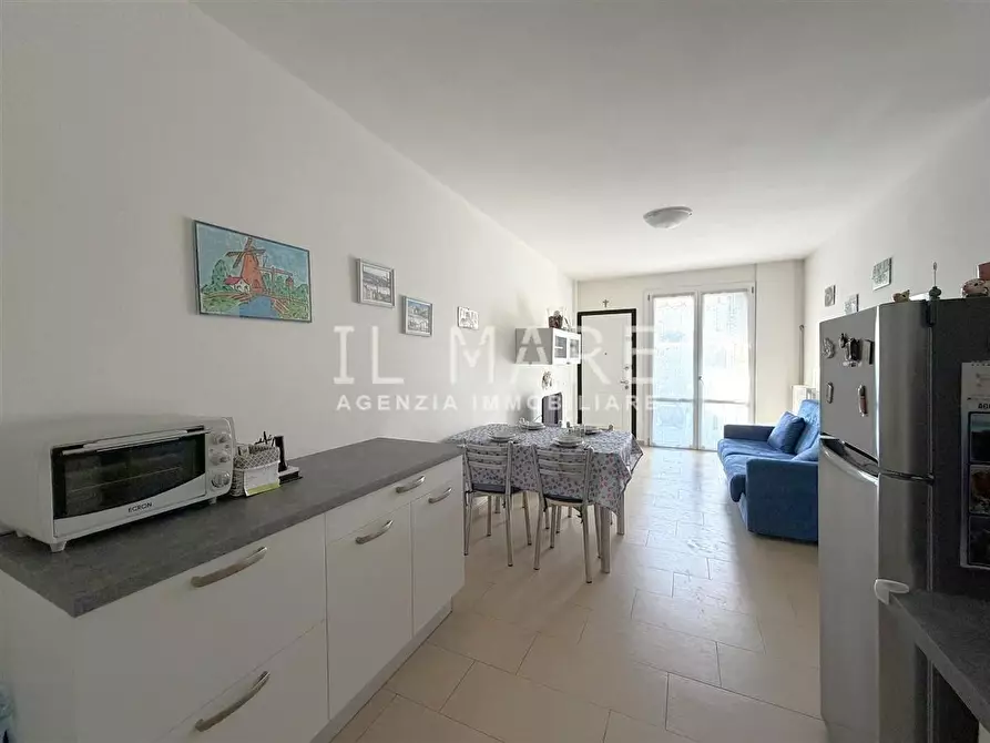 Immagine 8 di Appartamento in vendita  a Massa