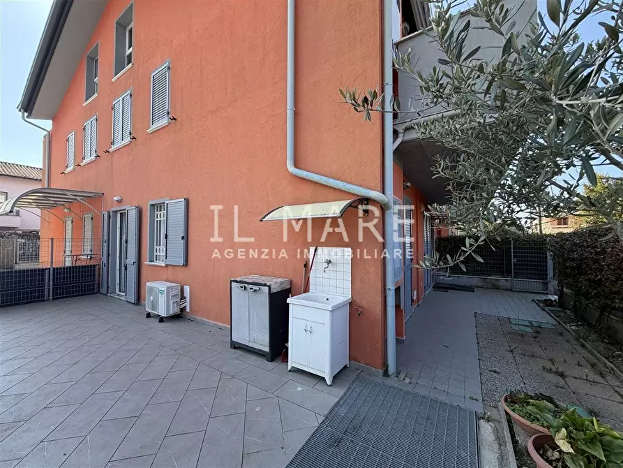 Immagine 5 di Appartamento in vendita  a Massa