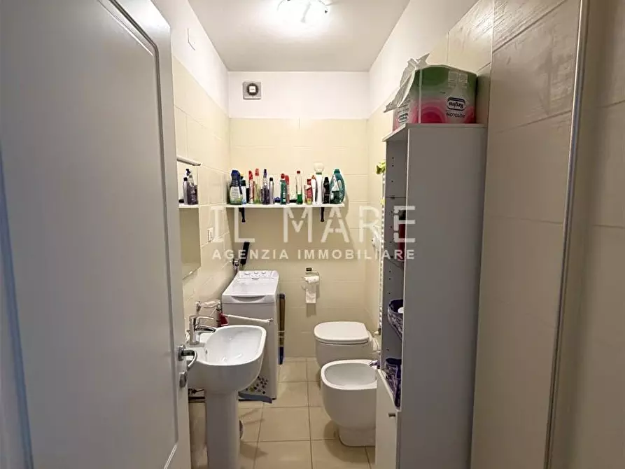 Immagine 29 di Appartamento in vendita  a Massa