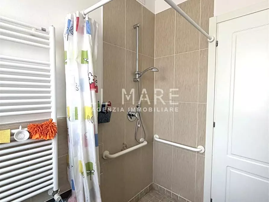 Immagine 27 di Appartamento in vendita  a Massa