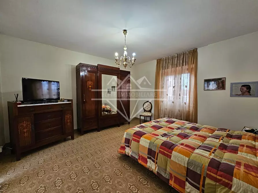 Immagine 17 di Casa bifamiliare in vendita  a Massa