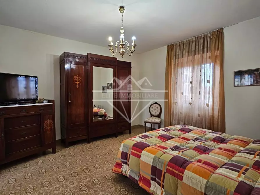 Immagine 16 di Casa bifamiliare in vendita  a Massa