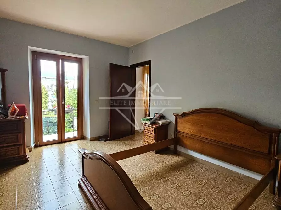 Immagine 11 di Casa bifamiliare in vendita  a Massa