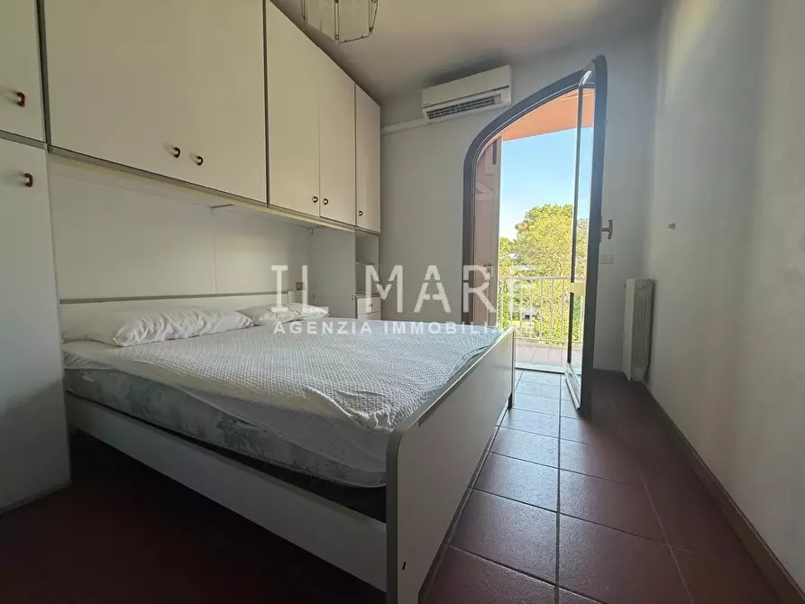 Immagine 15 di Villetta a schiera in vendita  a Massa