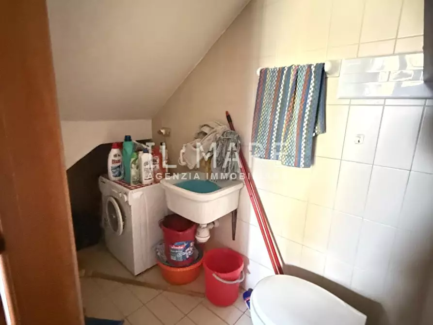 Immagine 10 di Villetta a schiera in vendita  a Massa