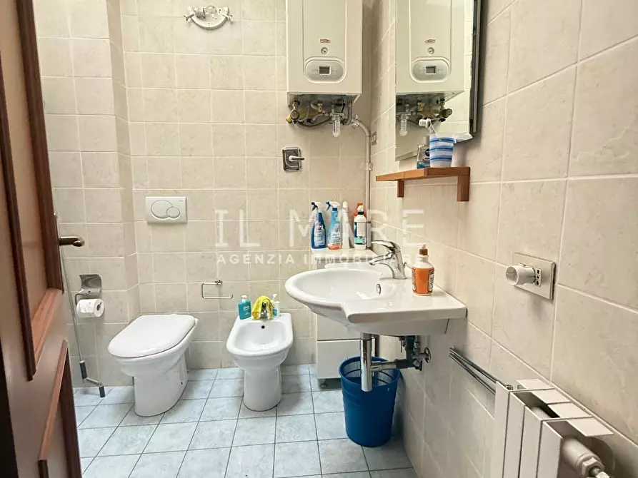 Immagine 14 di Villetta a schiera in vendita  a Massa