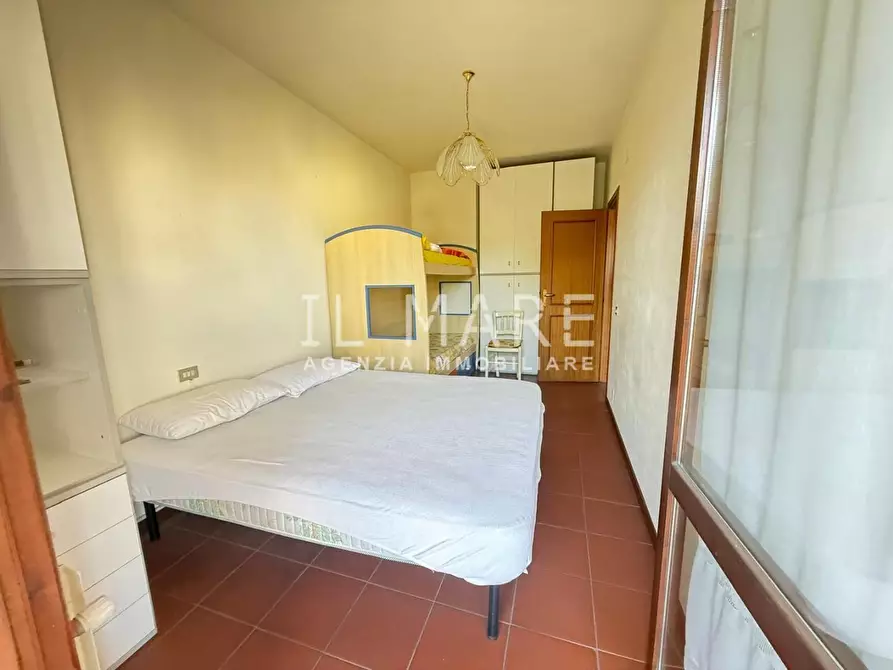 Immagine 13 di Villetta a schiera in vendita  a Massa