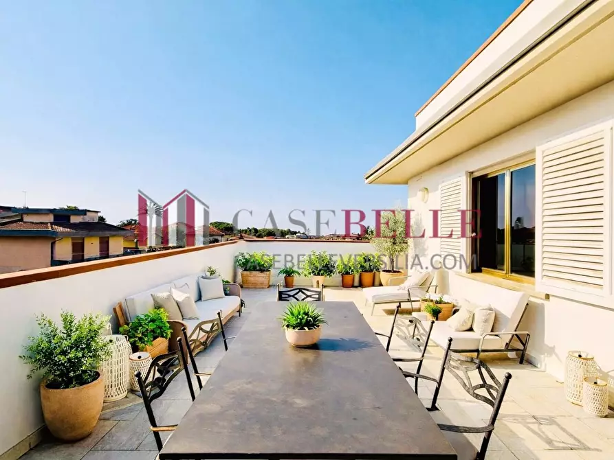 Immagine 42 di Mansarda in vendita  a Pietrasanta