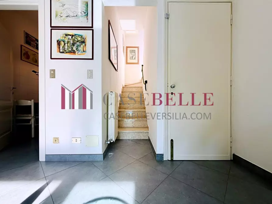 Immagine 28 di Mansarda in vendita  a Pietrasanta