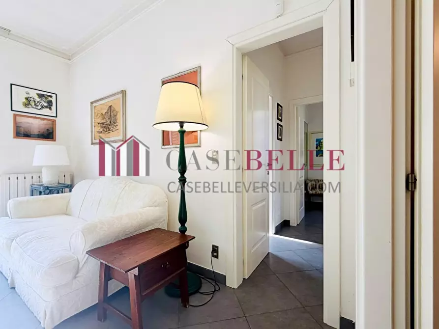 Immagine 11 di Mansarda in vendita  a Pietrasanta