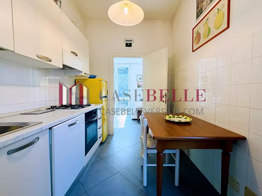 Immagine 10 di Mansarda in vendita  a Pietrasanta