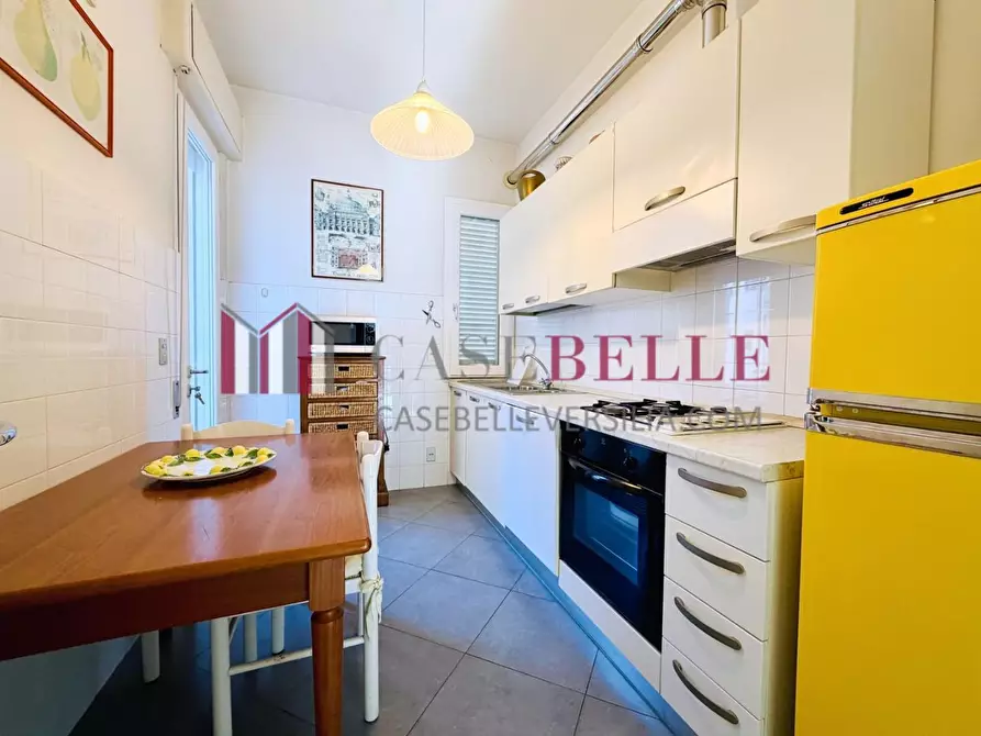 Immagine 9 di Mansarda in vendita  a Pietrasanta