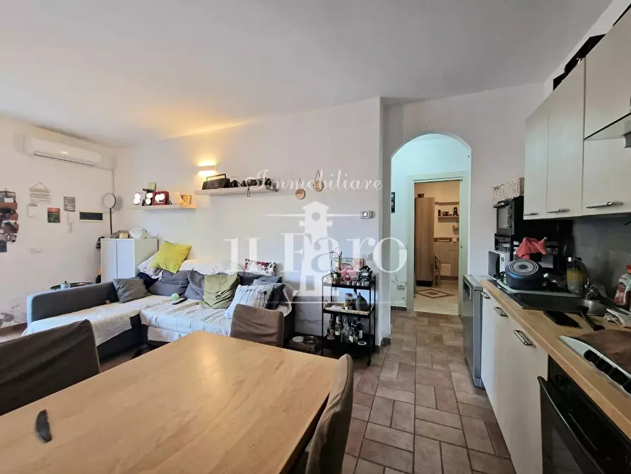 Immagine 5 di Appartamento in vendita  a Campi Bisenzio