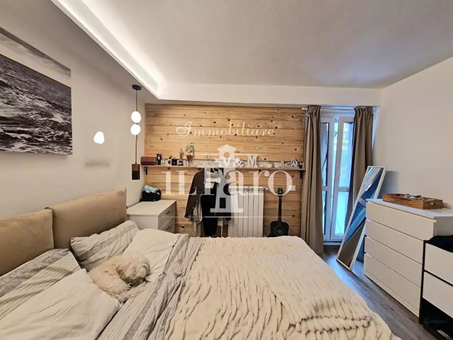 Immagine 19 di Appartamento in vendita  a Campi Bisenzio