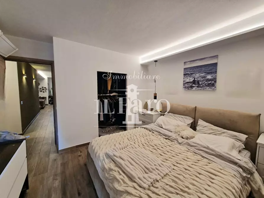 Immagine 18 di Appartamento in vendita  a Campi Bisenzio