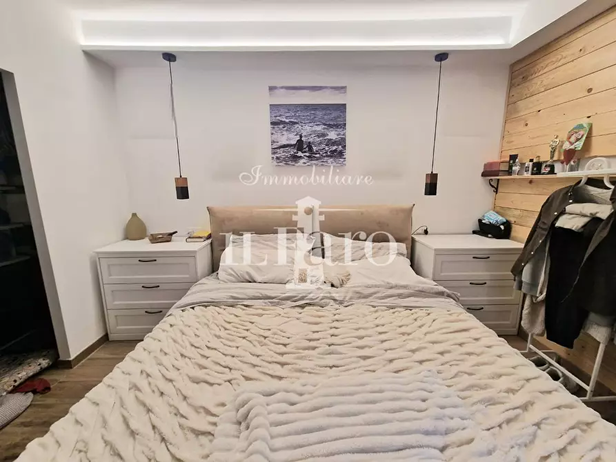 Immagine 21 di Appartamento in vendita  a Campi Bisenzio