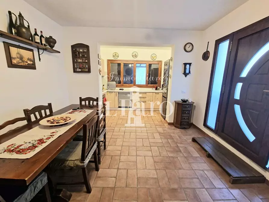 Immagine 9 di Appartamento in vendita  a Campi Bisenzio