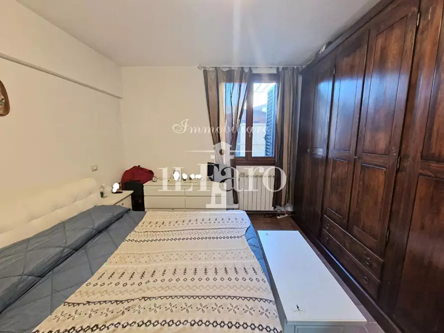 Immagine 18 di Appartamento in vendita  a Campi Bisenzio