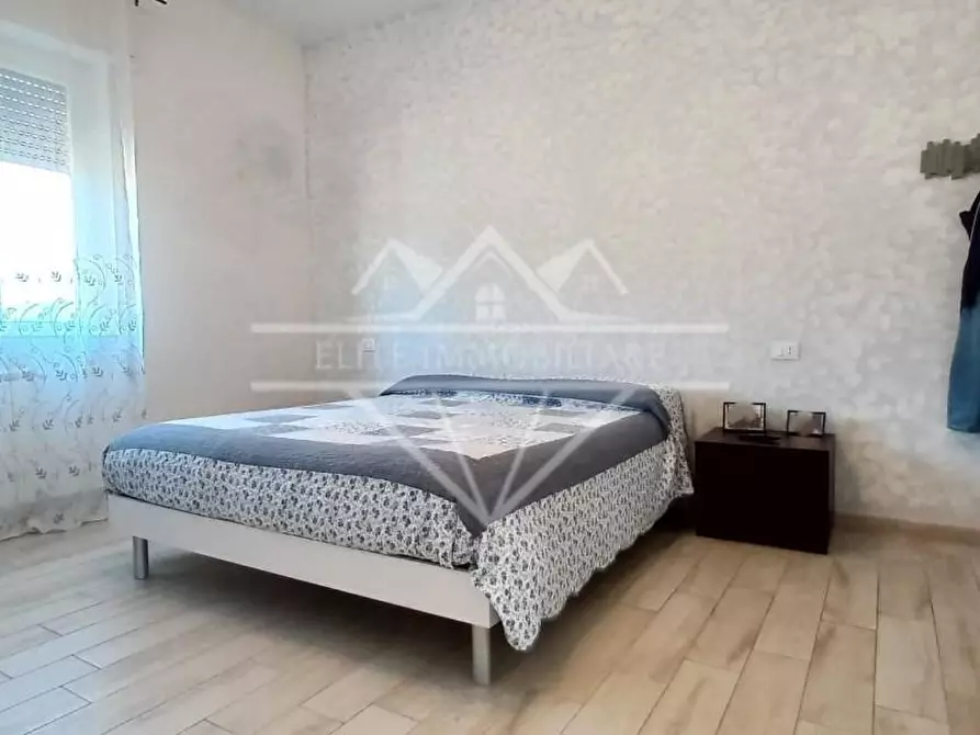 Immagine 9 di Appartamento in vendita  a Carrara