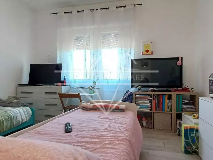 Immagine 14 di Appartamento in vendita  a Carrara