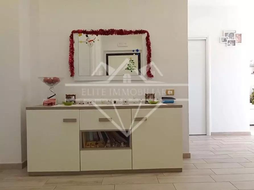 Immagine 6 di Appartamento in vendita  a Carrara