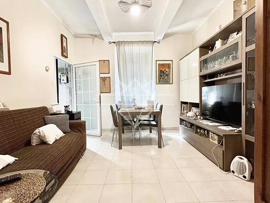 Immagine 5 di Porzione di casa in vendita  a Carrara