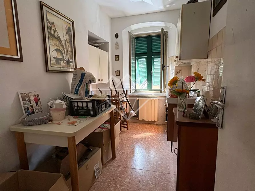 Immagine 3 di Porzione di casa in vendita  a Carrara