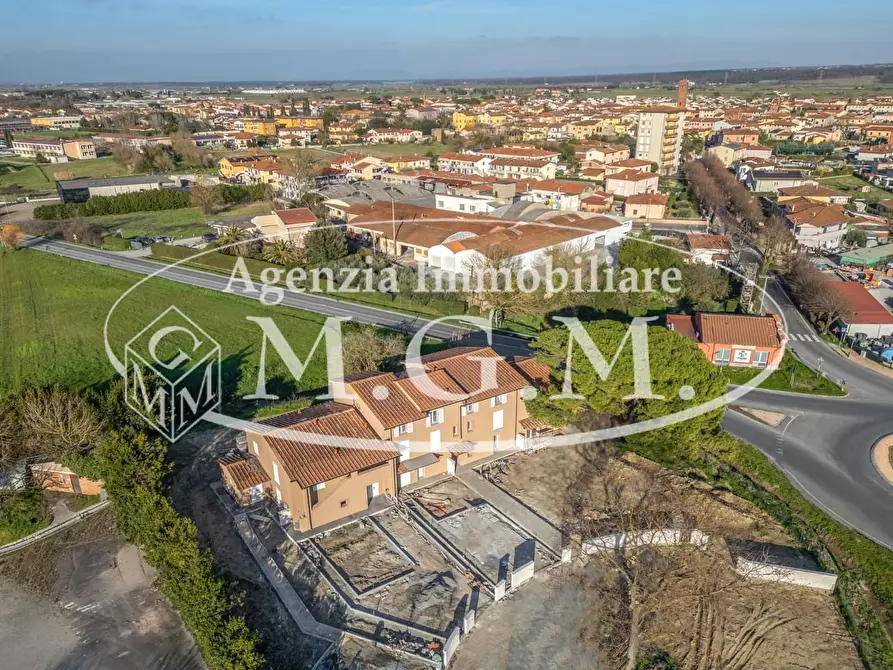 Immagine 2 di Appartamento in vendita  a Bientina