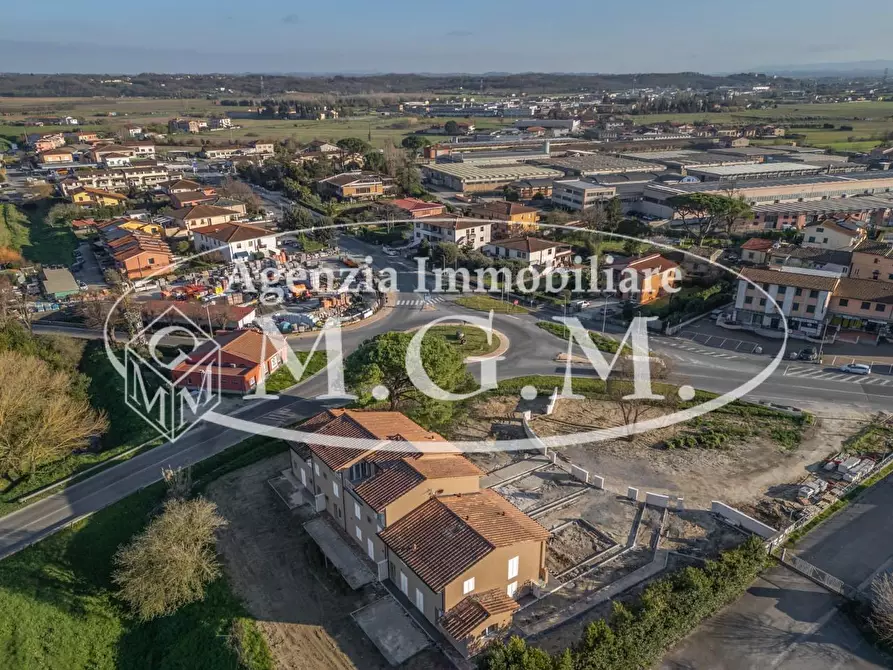 Immagine 46 di Appartamento in vendita  a Bientina