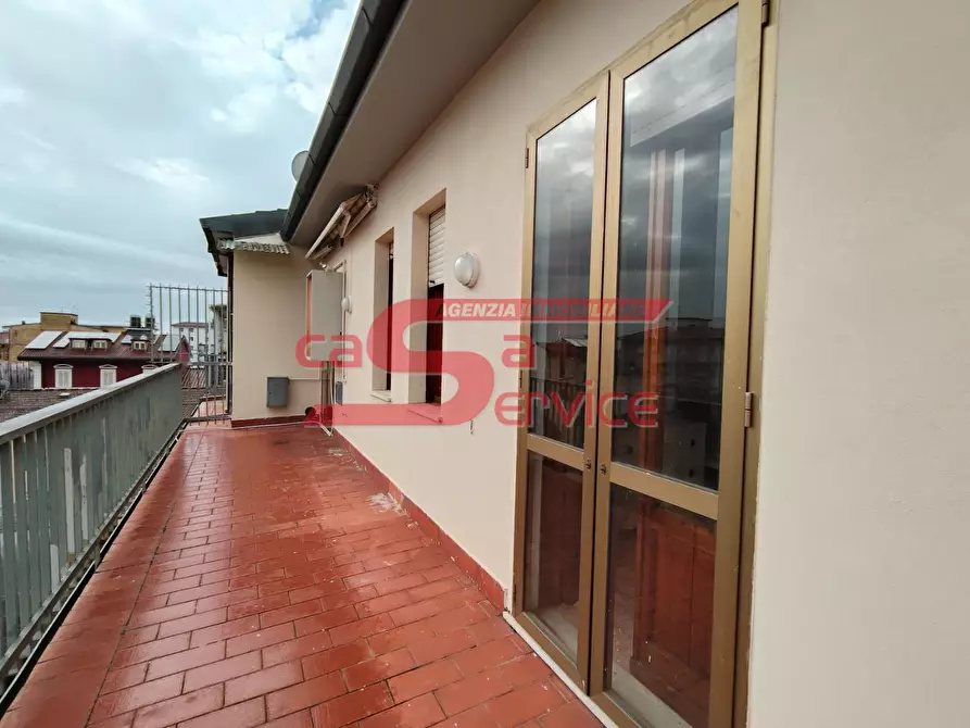 Immagine 12 di Mansarda in vendita  a Montecatini Terme